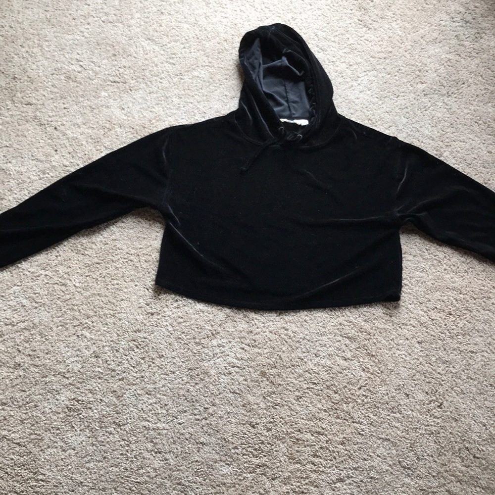 Crop top sweater